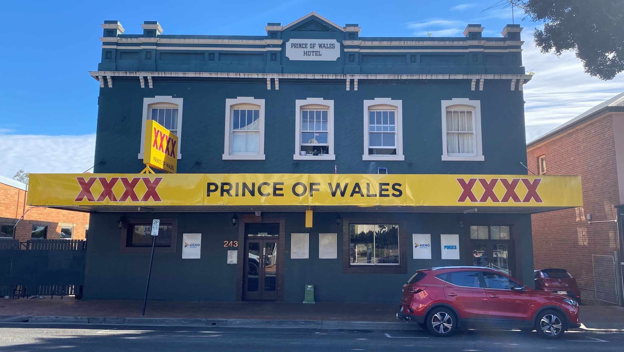 Prince of Wales Hotel Dining and Accommodation